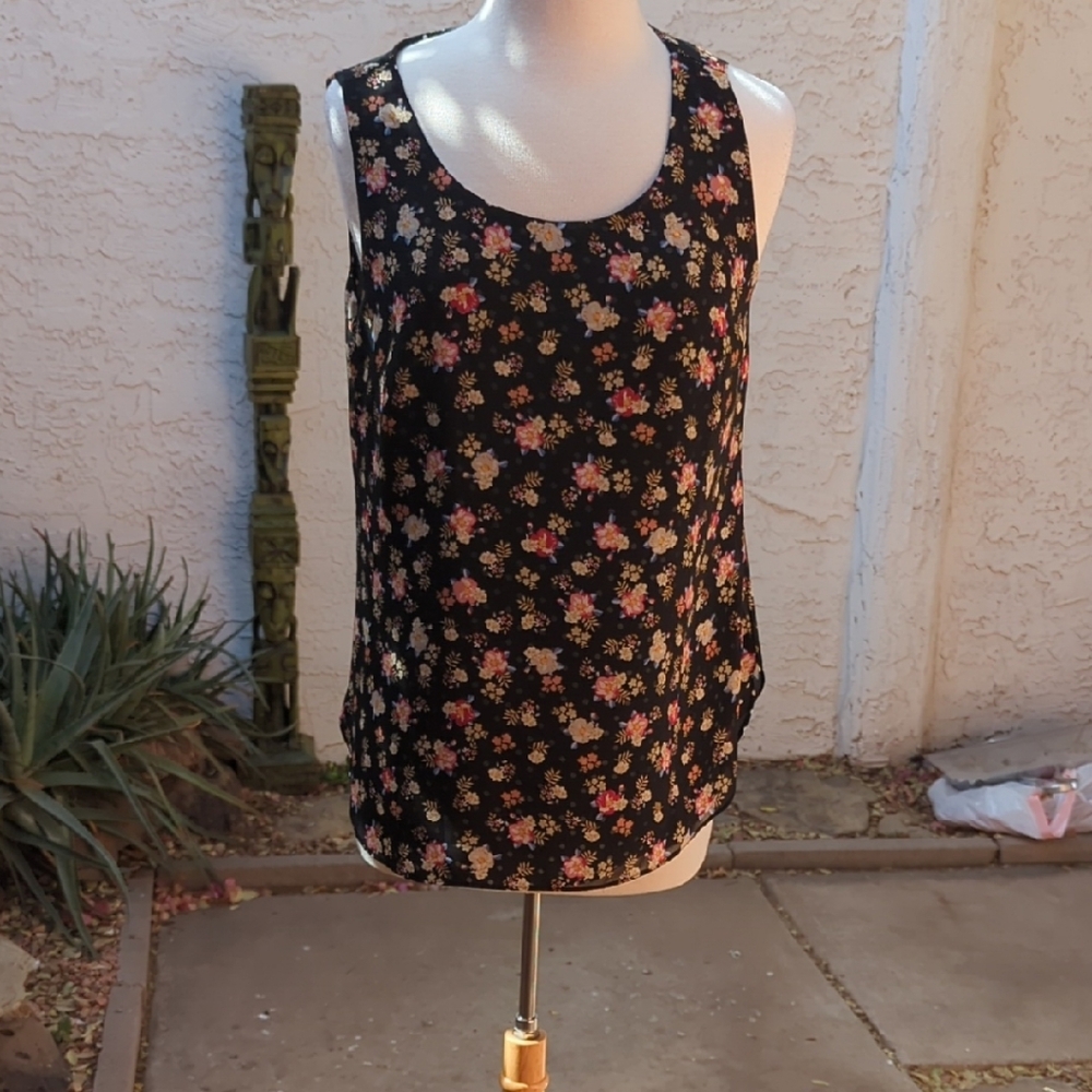 Chico's Black Floral Scoop Neck Tank